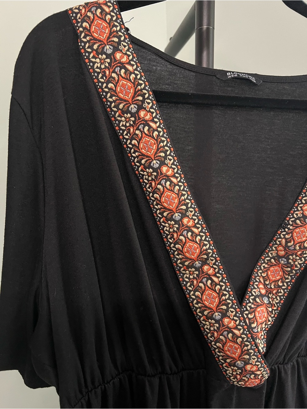 BloomChic Black Boho Embroidery chic western top plus size 18 - 20 - Picture 4 of 8
